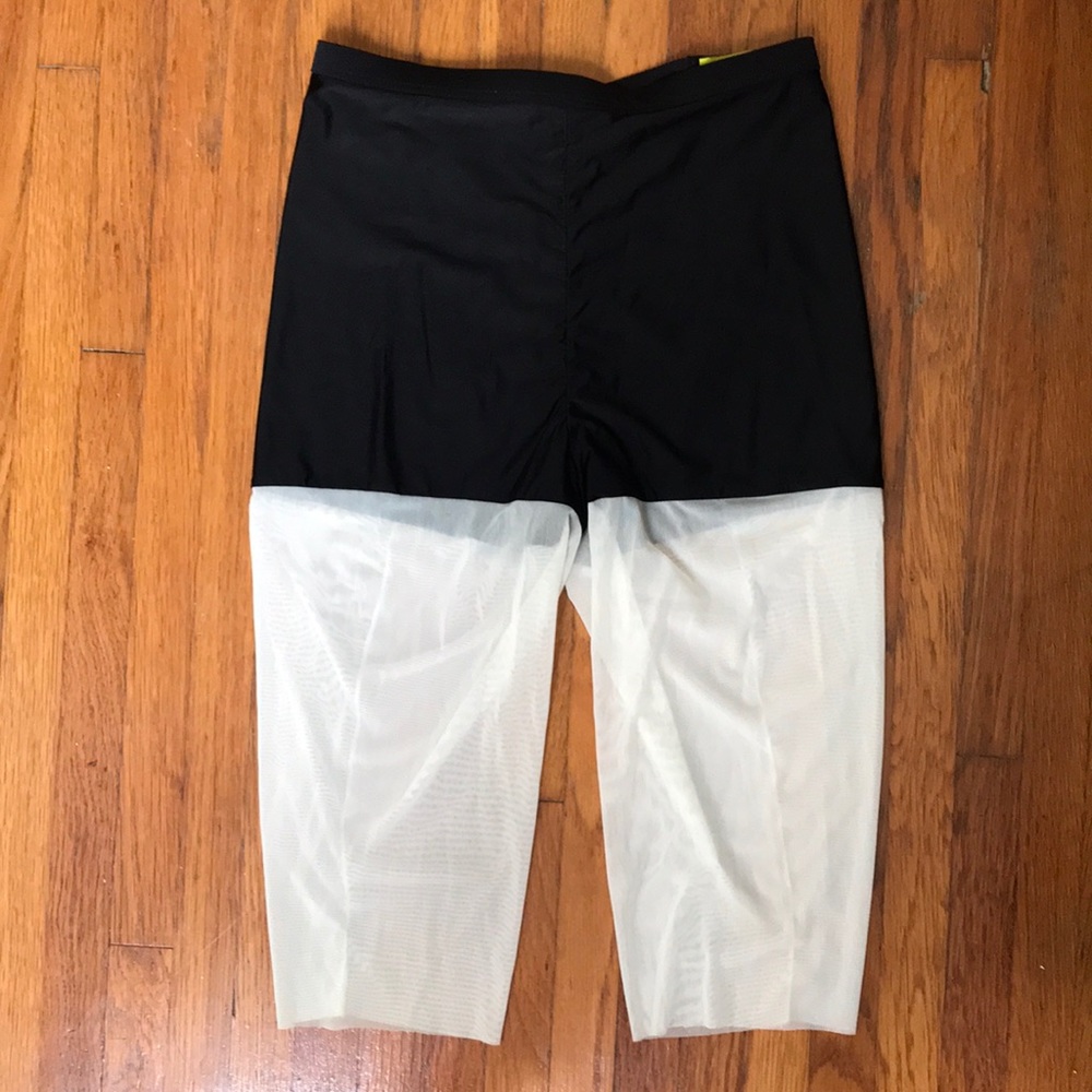 Biker shorts with mesh